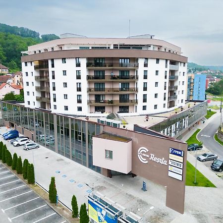 City Center Accommodation - 404 Resita Zewnętrze zdjęcie