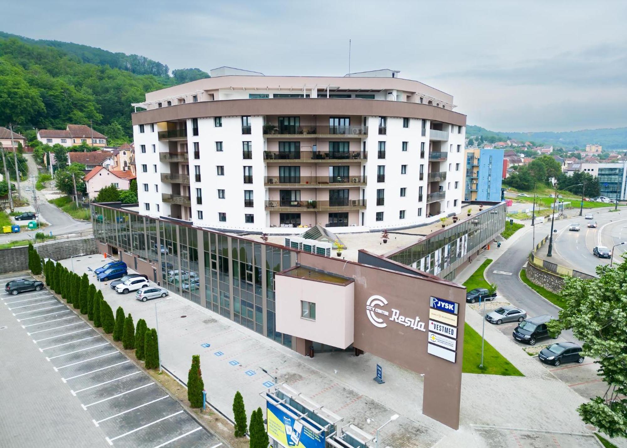 City Center Accommodation - 404 Resita Zewnętrze zdjęcie